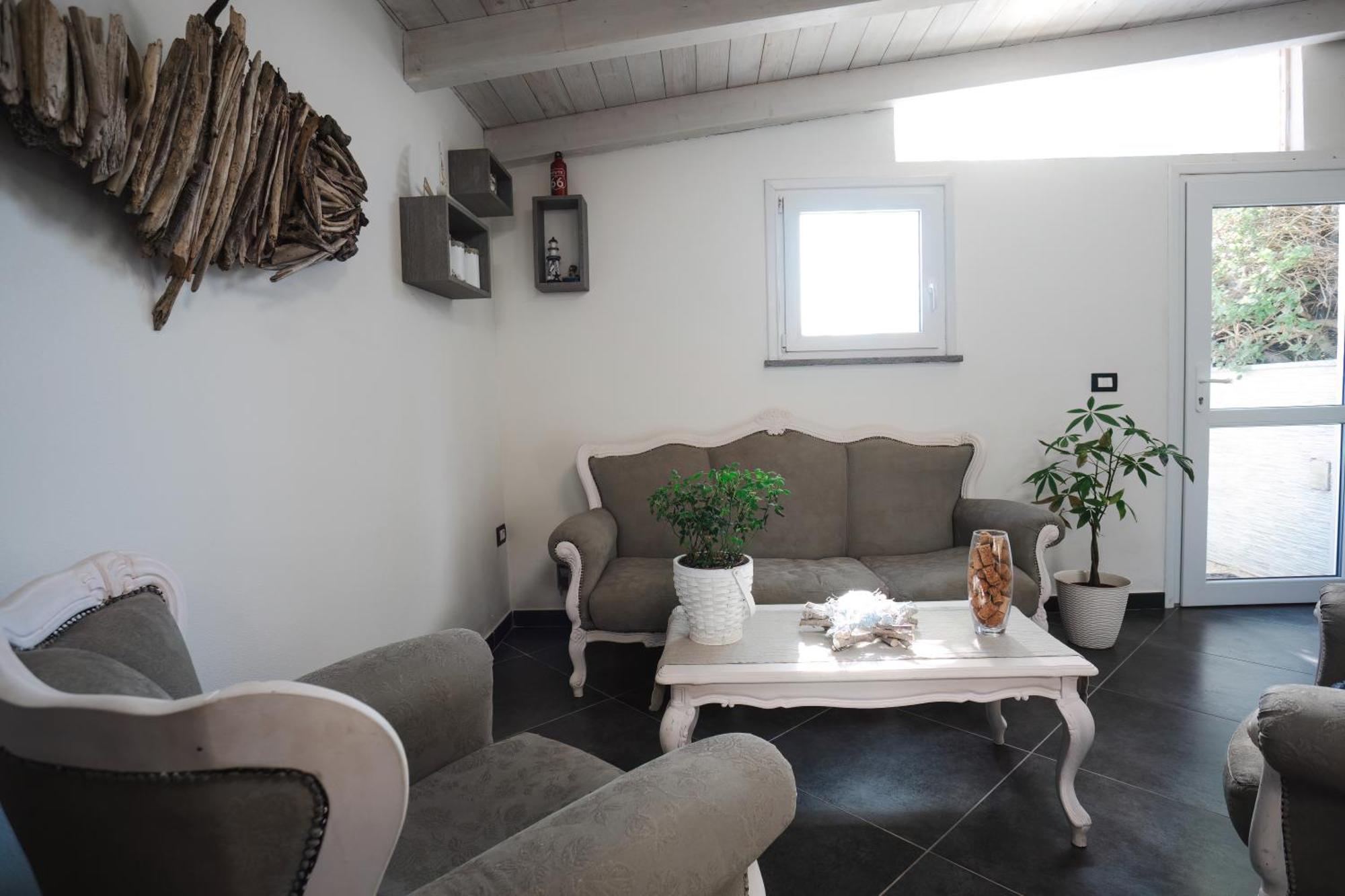 Mi Casa Es Tu Casa 104 Bed and Breakfast Portoscuso Exteriör bild